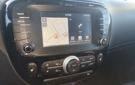 KIA Soul II рестайлинг, 2017 год, 1 630 000 рублей, 7 фотография