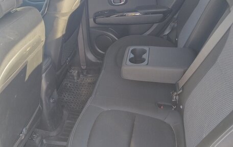 KIA Soul II рестайлинг, 2017 год, 1 630 000 рублей, 15 фотография