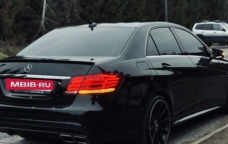 Mercedes-Benz E-Класс, 2015 год, 1 850 000 рублей, 10 фотография