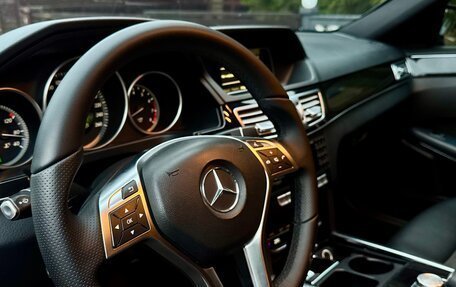 Mercedes-Benz E-Класс, 2015 год, 1 850 000 рублей, 17 фотография