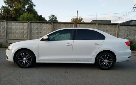 Volkswagen Jetta VI, 2014 год, 1 230 000 рублей, 2 фотография