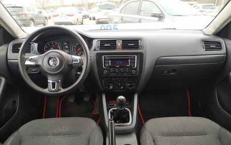 Volkswagen Jetta VI, 2014 год, 1 230 000 рублей, 17 фотография