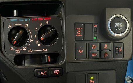 Toyota Tank I, 2019 год, 1 260 000 рублей, 18 фотография