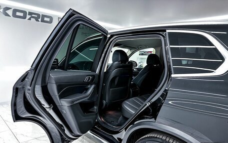 BMW X5, 2019 год, 5 850 000 рублей, 27 фотография