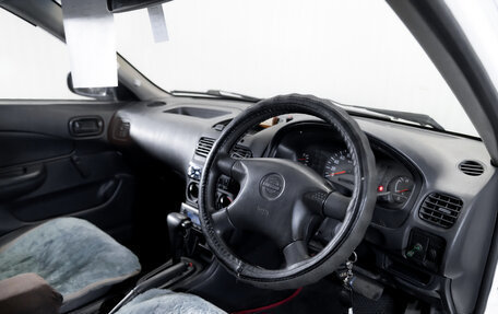 Nissan AD II, 2002 год, 300 000 рублей, 13 фотография