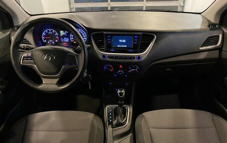 Hyundai Solaris II рестайлинг, 2018 год, 1 303 000 рублей, 9 фотография
