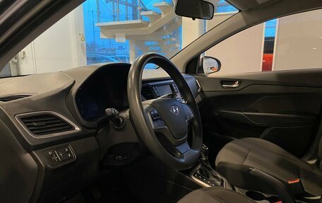 Hyundai Solaris II рестайлинг, 2018 год, 1 303 000 рублей, 22 фотография