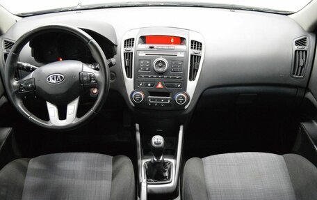 KIA cee'd I рестайлинг, 2010 год, 588 000 рублей, 14 фотография