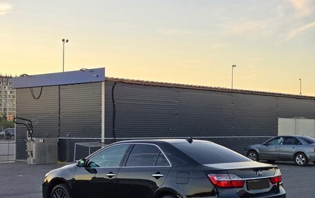 Toyota Camry, 2017 год, 2 100 000 рублей, 5 фотография