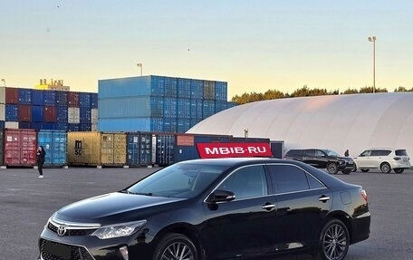 Toyota Camry, 2017 год, 2 100 000 рублей, 4 фотография