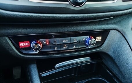 Opel Insignia II рестайлинг, 2018 год, 1 690 000 рублей, 17 фотография