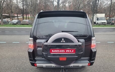 Mitsubishi Pajero IV, 2010 год, 2 500 000 рублей, 4 фотография