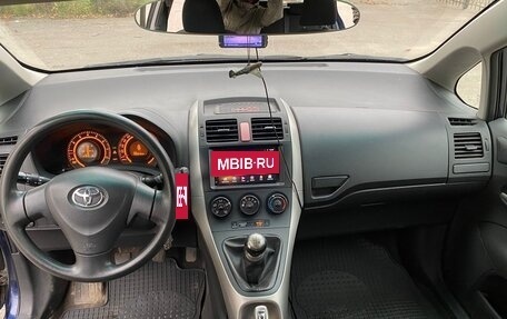 Toyota Auris II, 2007 год, 640 000 рублей, 10 фотография