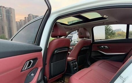 BMW 3 серия, 2022 год, 3 050 000 рублей, 9 фотография