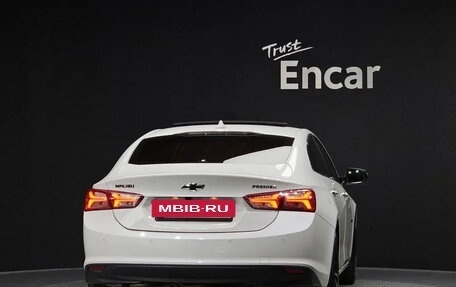 Chevrolet Malibu IX, 2022 год, 1 200 999 рублей, 4 фотография