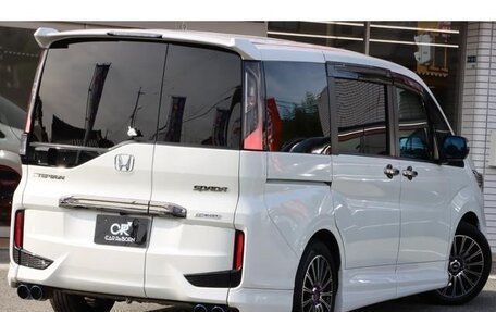 Honda Stepwgn IV, 2022 год, 1 915 000 рублей, 10 фотография