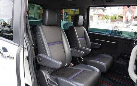 Honda Stepwgn IV, 2022 год, 1 915 000 рублей, 28 фотография