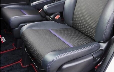 Honda Stepwgn IV, 2022 год, 1 915 000 рублей, 32 фотография