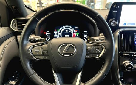 Lexus LX, 2022 год, 13 900 000 рублей, 10 фотография