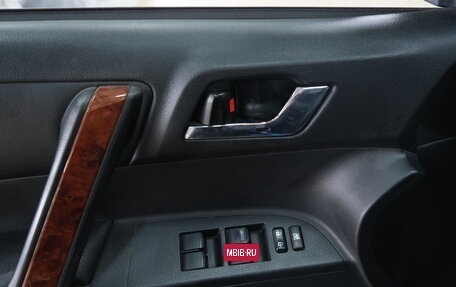 Toyota Highlander III, 2011 год, 1 719 000 рублей, 7 фотография