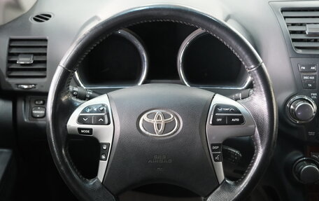 Toyota Highlander III, 2011 год, 1 719 000 рублей, 12 фотография