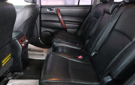 Toyota Highlander III, 2011 год, 1 719 000 рублей, 22 фотография