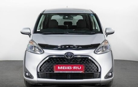 Toyota Sienta II, 2018 год, 1 499 000 рублей, 2 фотография