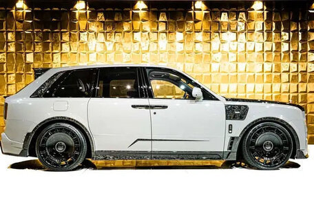 Rolls-Royce Cullinan, 2025 год, 140 000 000 рублей, 6 фотография