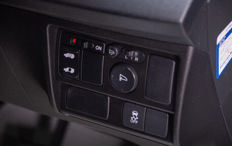 Honda Freed I, 2013 год, 1 299 000 рублей, 10 фотография