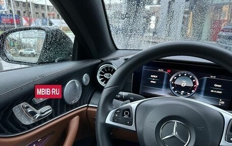 Mercedes-Benz E-Класс, 2017 год, 2 960 000 рублей, 4 фотография