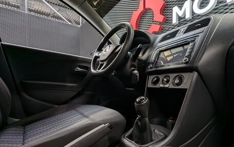 Volkswagen Polo VI (EU Market), 2015 год, 760 000 рублей, 24 фотография