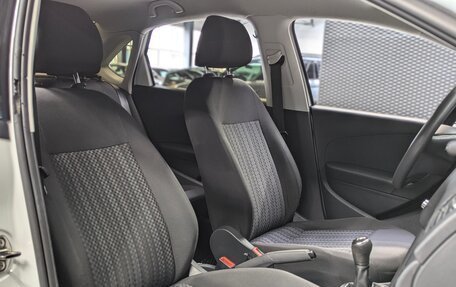 Volkswagen Polo VI (EU Market), 2015 год, 760 000 рублей, 26 фотография