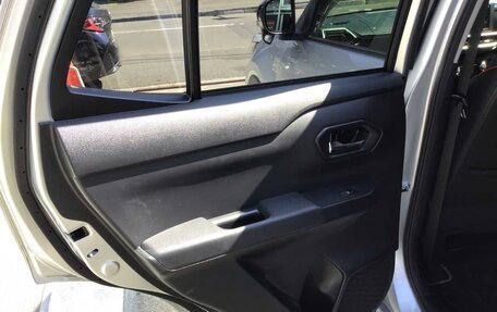 Toyota Raize I, 2021 год, 1 099 000 рублей, 7 фотография