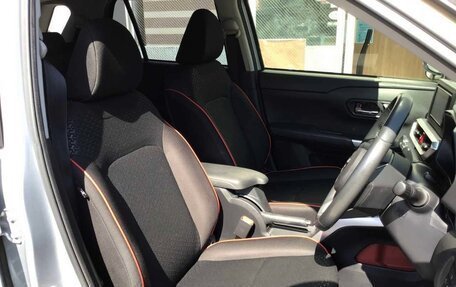 Toyota Raize I, 2021 год, 1 099 000 рублей, 14 фотография