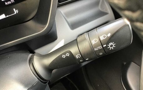 Toyota Raize I, 2021 год, 1 099 000 рублей, 28 фотография