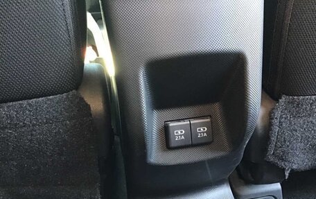 Toyota Raize I, 2021 год, 1 099 000 рублей, 38 фотография