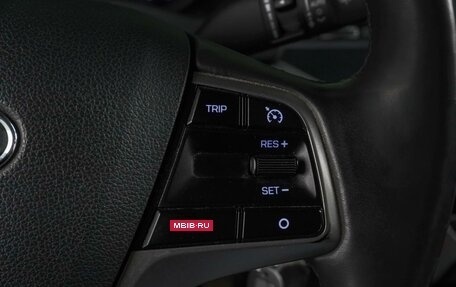 Hyundai Elantra VI рестайлинг, 2017 год, 1 399 000 рублей, 16 фотография