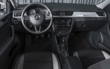 Skoda Rapid I, 2019 год, 1 228 000 рублей, 6 фотография