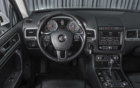 Volkswagen Touareg III, 2017 год, 3 186 000 рублей, 13 фотография
