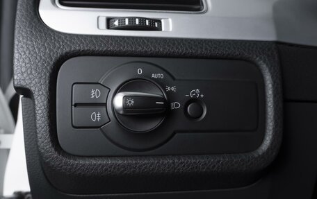 Volkswagen Touareg III, 2017 год, 3 186 000 рублей, 17 фотография