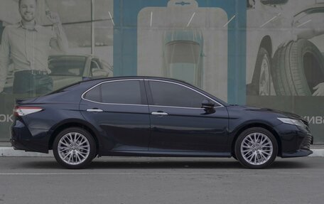 Toyota Camry, 2020 год, 2 599 000 рублей, 5 фотография