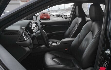 Toyota Camry, 2020 год, 2 599 000 рублей, 10 фотография