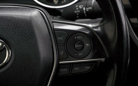 Toyota Camry, 2020 год, 2 599 000 рублей, 23 фотография