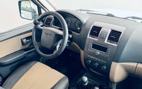 ЛуАЗ Patriot, 2013 год, 560 000 рублей, 10 фотография