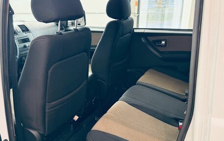 ЛуАЗ Patriot, 2013 год, 560 000 рублей, 18 фотография