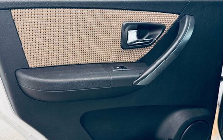 ЛуАЗ Patriot, 2013 год, 560 000 рублей, 19 фотография