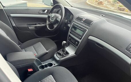 Skoda Octavia, 2010 год, 570 000 рублей, 9 фотография