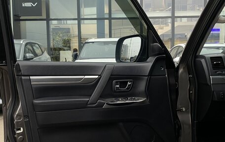 Mitsubishi Pajero IV, 2011 год, 1 449 000 рублей, 16 фотография