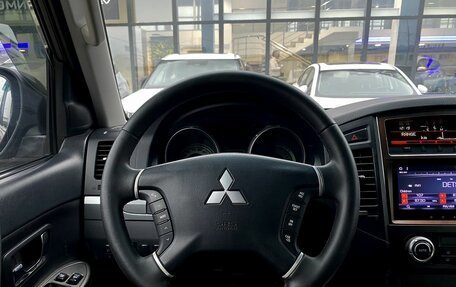 Mitsubishi Pajero IV, 2011 год, 1 449 000 рублей, 14 фотография