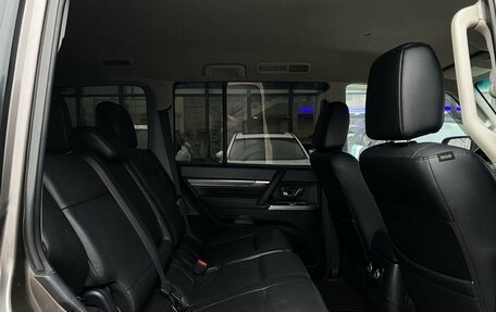 Mitsubishi Pajero IV, 2011 год, 1 449 000 рублей, 22 фотография